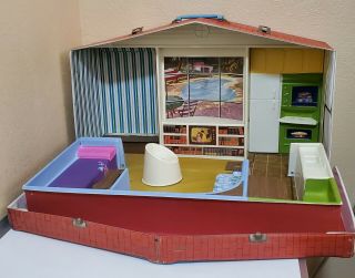 Rare Vintage 1965 Barbie & Skipper Deluxe House Storage Case Playset