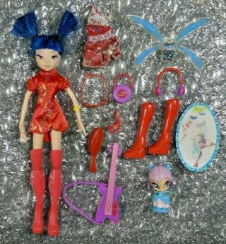 Musa Fairy Doll & Tune Pixie Winx Club Magic Charmix Light Up Mattel 2004