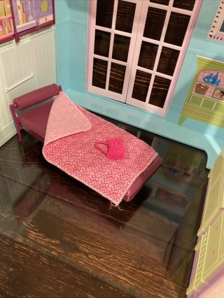 Barbie doll My House Mattel 2007 Fold Up with accessories 3
