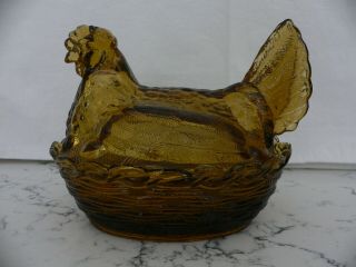 Vintage Amber Glass Hen On Nest Basket 6 1/4 "