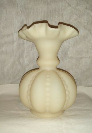 Vintage Fenton Custard Ruffled Vase Satin Melon Ivory 6 " Classic Art Glass Vgc