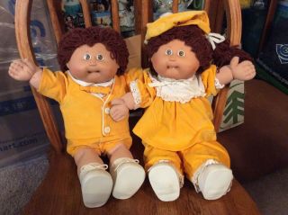 Vintage 1985 Cabbage Patch Kids Twins Boy & Girl Yellow Velvet Outfits Great