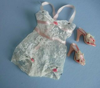 Madame Alexander Cissy Doll Vintage White Chemise With High Heel Slippers