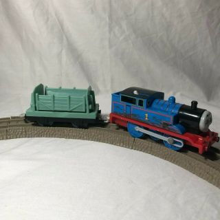 Thomas And Friends Trackmaster Thomas Motorized With Green Cargo Car