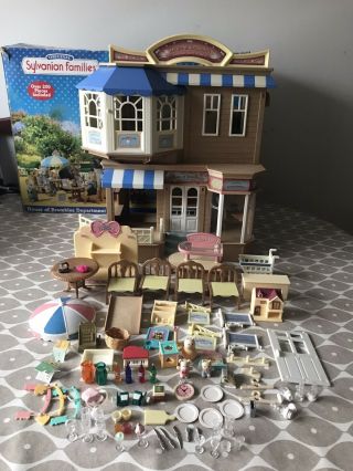 Sylvanian Families House Of Brambles And Department Store With Accessories