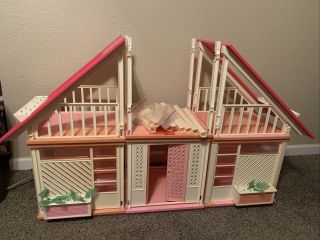 1978 Barbie Dream House A Frame Incomplete Pink White 2588