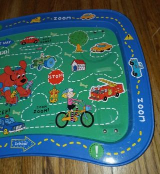 Kids tray 2003 rare hard to find Clifford The Big Red Dog metal serving tray 3