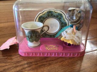 Vintage 1970 Mattel Liddle Kiddles Tea Set Party Lady Lace Doll W/case Near