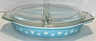 Vintage Pyrex Snowflake 1.  5 Qt Turquoise Blue White Divided Casserole Dish W Lid