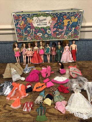 Vintage Topper Dawn And Her Friends Doll Case And 10 Dolls,  Clothes