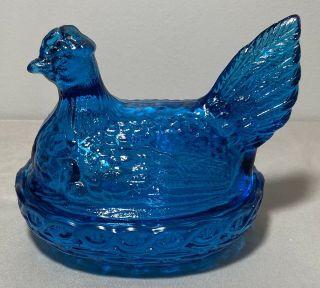 Vintage L.  E.  Smith Blue Glass Hen On Nest With Chicks Covered Dish