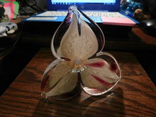 Gorgeous Art Glass Single Stem Flower Bud Vase Holder Sparkles And Maroon/white