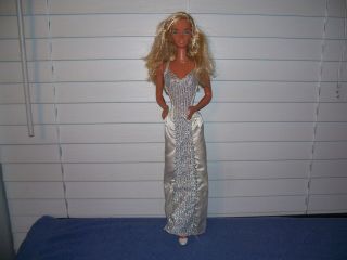 Vintage 1976 Supersize Star Barbie Doll 18” W/ Outfit Jewelry & Shoes