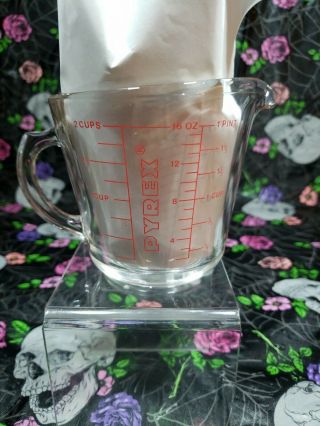 Vintage Pyrex 1 Pint (2 Cups) Measuring Cup From The 70 