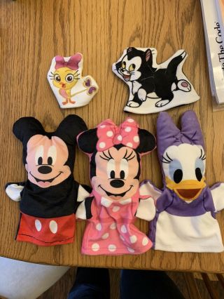 Disney Jr.  Minnie - Hand Puppet Minnie Mouse Boutique Bowtique