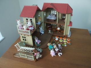 Sylvanian Families Beechwood Hall And Accessories