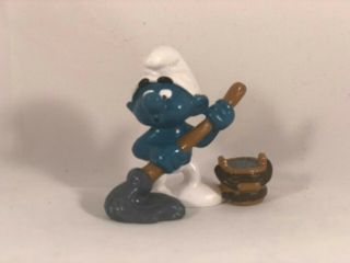 Mop & Pail Smurf Vintage / Retired Peyo Figure By Schleich No.  20193