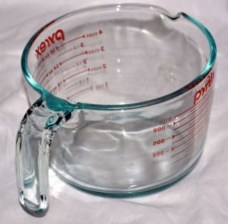 Vintage Pyrex 4 Cup/1 Qt/32 oz J Handle Red Letters 532 Measure Corning NY USA 2