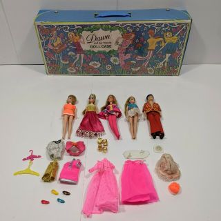 Vintage 1970 Dawn & Her Friends Doll Case,  5 Dolls Clothes & Accessories Topper