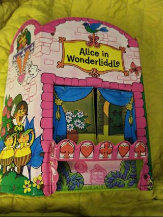 Vintage Liddle Kiddles Alice In Wonderland Wonderliddle Playcase & Komic Book
