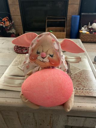 Vintage 1971 Large Annalee Doll Mrs Rabbit Bunny Spring With Eggs
