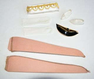 Vintage Ideal Tammy 9168 - 6 On The Town Gloves Crown Purse Stockings Shoes Htf