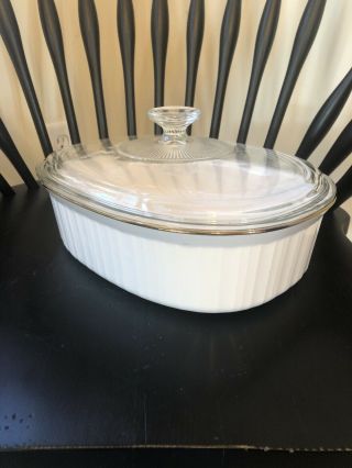 Corning Ware 2.  8 Liter Oval Casserole French White (Gold Trim) F - 2 - B With Lid 2