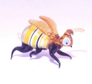 1.  6 " Murano Style Art Craft Color Glass Figurines " Happy Bee " D24
