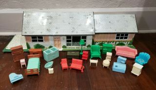 Vintage Marx Tin Litho Doll House Ranch Style With Furniture