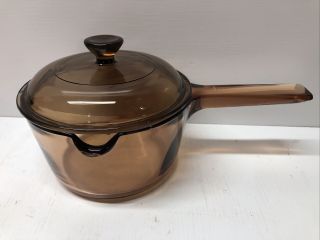 Vintage Corning Vision 1.  L Amber Sauce Pan With Pour Spout & Lid Usa
