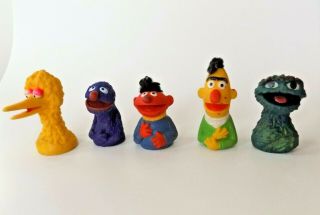 5 Vintage Sesame Street Finger Puppets Bert & Ernie Have Hair Oscar Grover 1970s