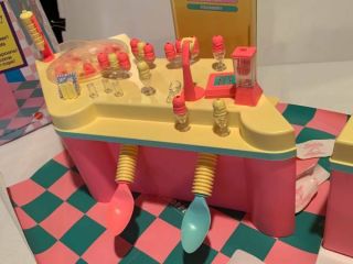 Vintage 1987 Mattel Barbie Ice Cream Shoppe Complete and Accessories 3