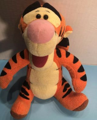 Disney’s Love To Hug Tigger Talking Plush Toy Fisher - Price 2000