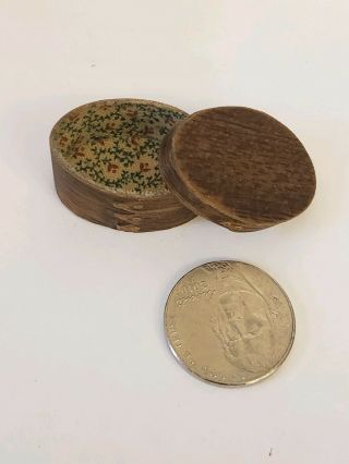 Artisan Dollhouse Miniature Wooden Keepsake Or Shaker Oval Box With Lid - Lined