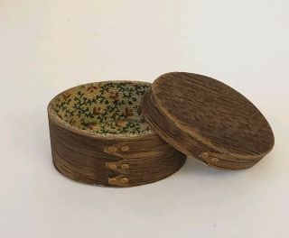 Artisan Dollhouse Miniature Wooden Keepsake or Shaker Oval Box with lid - lined 2