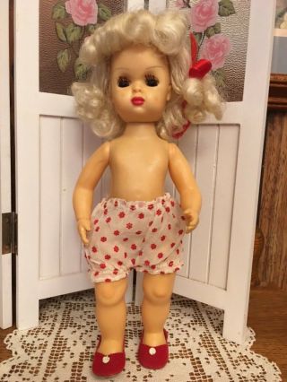 VINTAGE 10” TINY TERRI LEE IN ORIGINALTINY RED AND WHITE COTTON DRESS SWEET 3