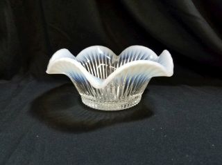 Fenton Opalescent Art Glass Bowl Ruffled
