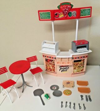 Vintage Mattel Barbie Pizza Hut Restaurant Playset Rare