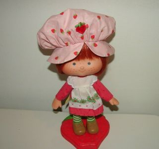 Strawberry Shortcake Herself Danbury Doll And Stand 10”