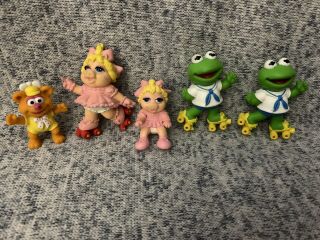 Muppet Babies Miss Piggy & Kermit Roller Skates & Fozzie Bear Figures