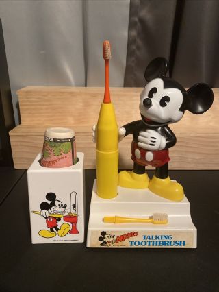 Vintage Walt Disney Mickey Mouse Talking Toothbrush With 2 Brushes