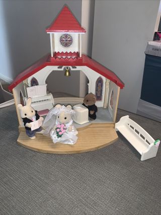 Sylvanian Families Calico Critters Vintage Red Wedding Chapel Ec - Retired Set
