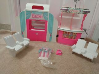 1995 Barbie Movie Theater With Magical Screen And Snack Bar