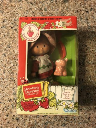 Vintage Strawberry Shortcake Doll & Custard 80 