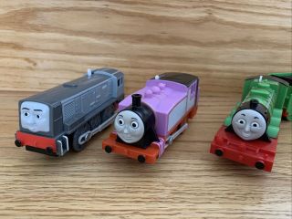 3 Motorized Trains Thomas Trackmaster Mattel Poorly Rosie Dennis Henry 2