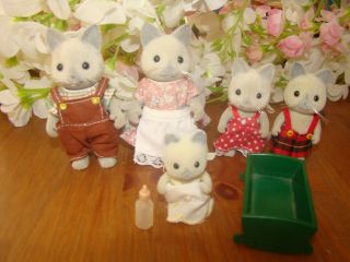 Sylvanian Families Tomy Vintage Solitaire Siamese Cat Baby Calico Critters