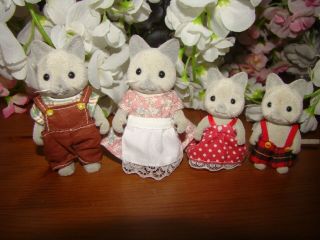 SYLVANIAN FAMILIES TOMY Vintage Solitaire Siamese Cat Baby Calico Critters 2