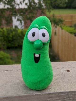 Fisher Price Vintage Veggie Tales Plush Larry The Cucumber
