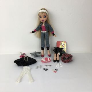 Bratz Flashback Fever Cloe Doll Clothing Accessories Almost Complete
