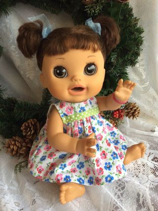 2012 Hasbro Baby Alive Real Surprises English & French,  Brunette/brown Eyes Doll